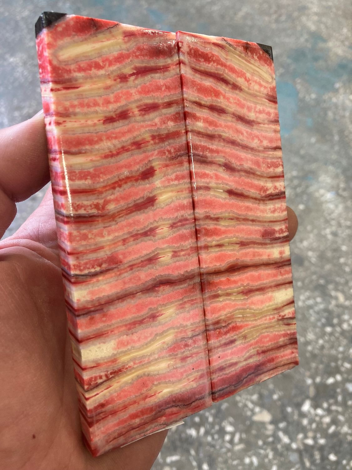 Mammoth tooth scales stabilized pair for knifehandl and handmade
#mammoth #tusk #mammothscales #mammothblock #knifehandlematerial #knifemakingcommunity #knifehandles #knifemakingsupplies #knifescales 
