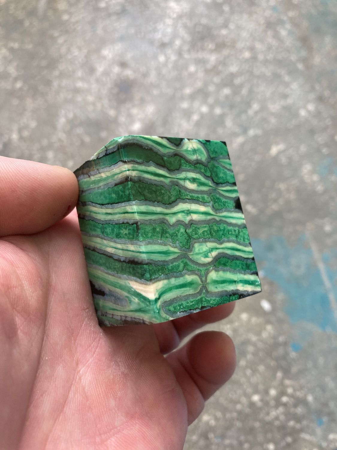Mammoth tooth block stabilized for knifehandl and handmade
#mammoth #mammothscales #mammothblock #knifehandlematerial #knifemakingcommunity #knifehandles #knifemakingsupplies #knifescales
