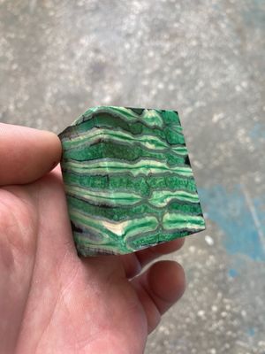 Mammoth tooth block stabilized for knifehandl and handmade
#mammoth #mammothscales #mammothblock #knifehandlematerial #knifemakingcommunity #knifehandles #knifemakingsupplies #knifescales