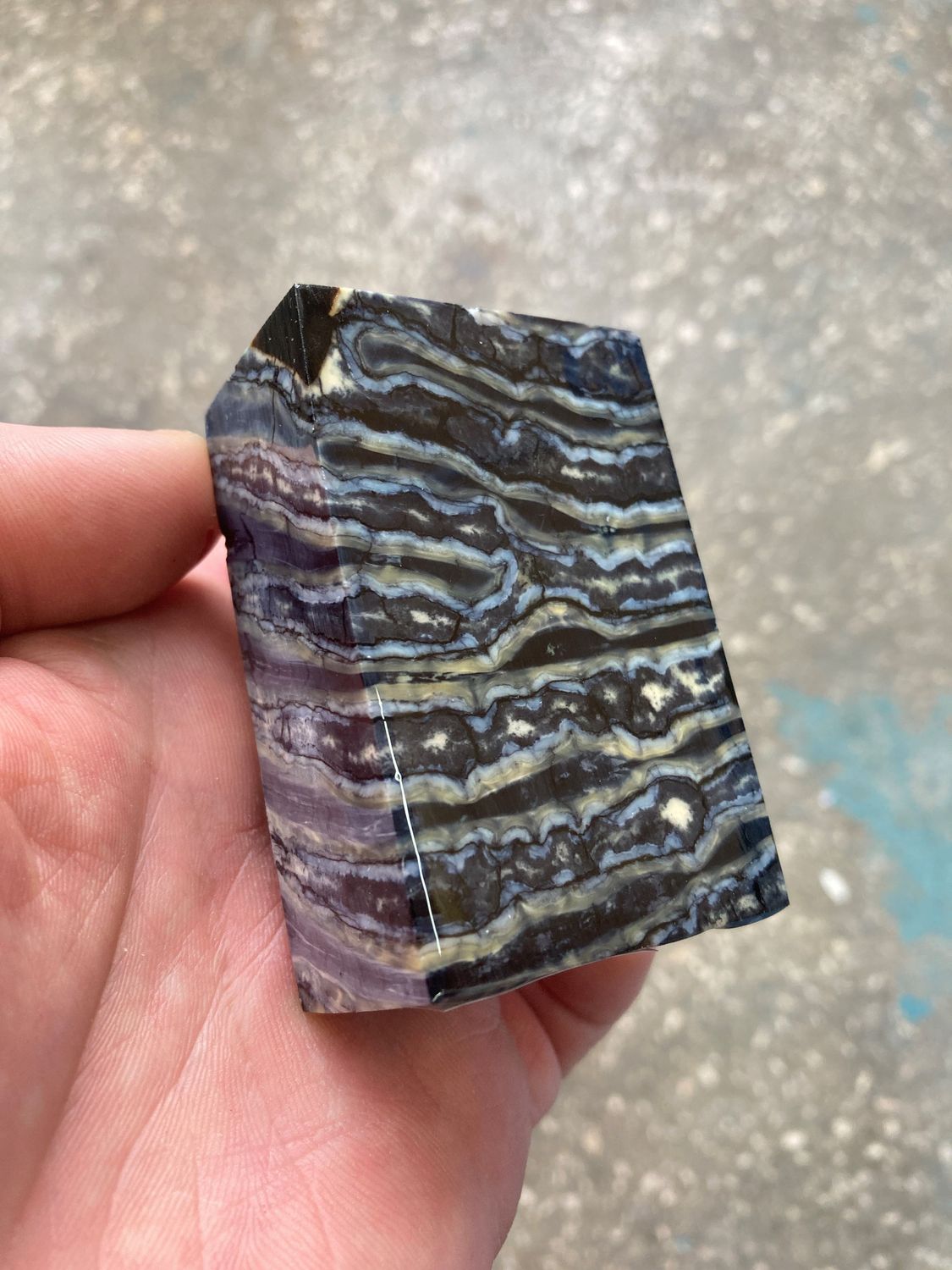 Mammoth tooth block stabilized for knifehandl and handmade
#mammoth #mammothscales #mammothblock #knifehandlematerial #knifemakingcommunity #knifehandles #knifemakingsupplies #knifescales 