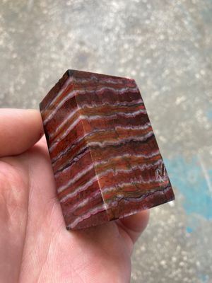 Mammoth tooth block stabilized for knifehandl and handmade
#mammoth #mammothscales #mammothblock #knifehandlematerial #knifemakingcommunity #knifehandles #knifemakingsupplies #knifescales 