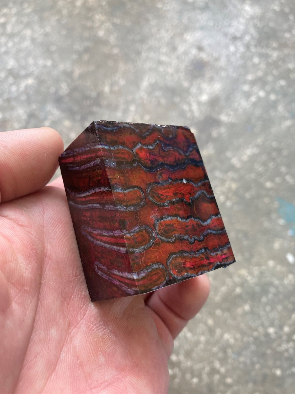 Mammoth tooth block stabilized for knifehandl and handmade
#mammoth #mammothscales #mammothblock #knifehandlematerial #knifemakingcommunity #knifehandles #knifemakingsupplies #knifescales 