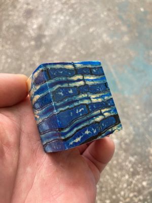 Mammoth tooth block stabilized for knifehandl and handmade
#mammoth #mammothscales #mammothblock #knifehandlematerial #knifemakingcommunity #knifehandles #knifemakingsupplies #knifescales