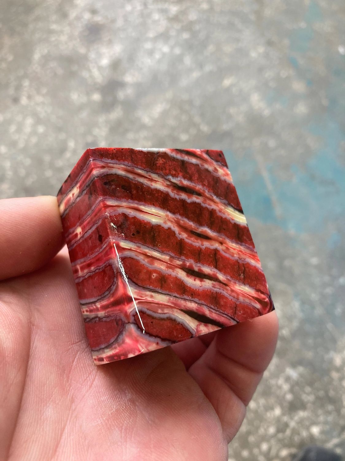 Mammoth tooth block stabilized for knifehandl and handmade
#mammoth #mammothscales #mammothblock #knifehandlematerial #knifemakingcommunity #knifehandles #knifemakingsupplies #knifescales