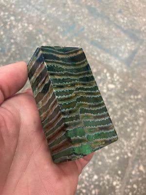 Mammoth tooth block stabilized for knifehandl and handmade
#mammoth #mammothscales #mammothblock #knifehandlematerial #knifemakingcommunity #knifehandles #knifemakingsupplies #knifescales 