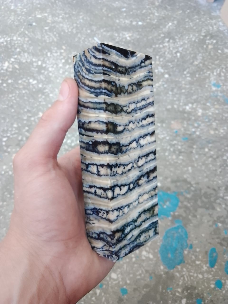 Mammoth tooth block stabilized for knifehandl and handmade
#mammoth #mammothtooth #knifehandl​