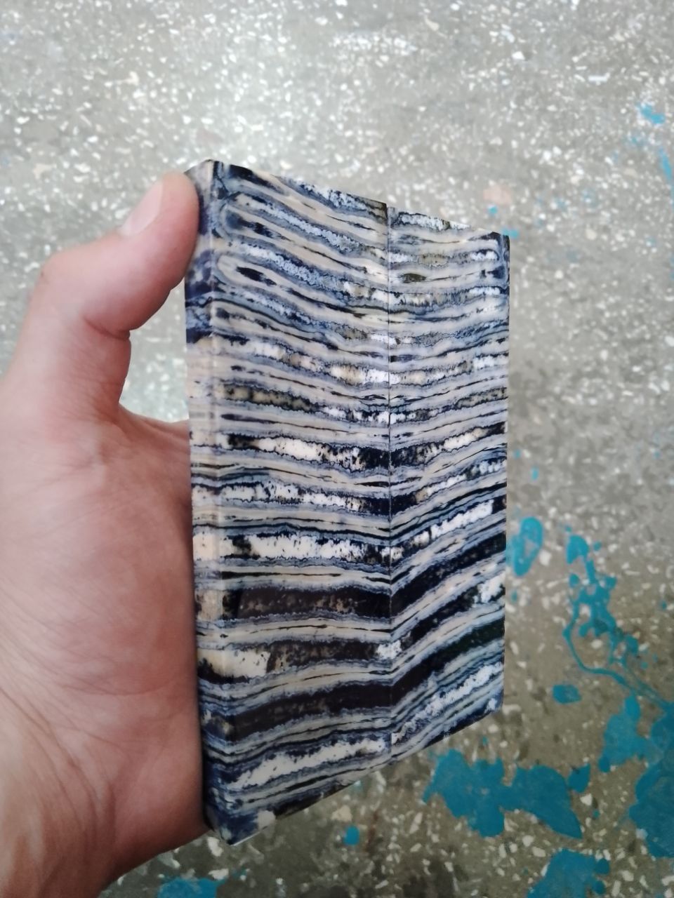 Mammoth tooth scales stabilized pair for knifehandl and handmade
#mammoth #tusk #mammothscales #mammothblock #knifehandlematerial #knifemakingcommunity #knifehandles #knifemakingsupplies #knifescales