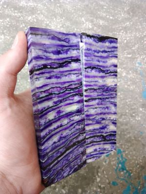 Mammoth tooth scales stabilized pair for knifehandl and handmade
#mammoth #tusk #mammothscales #mammothblock #knifehandlematerial #knifemakingcommunity #knifehandles #knifemakingsupplies #knifescales 