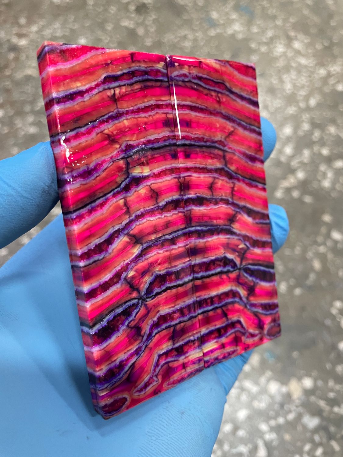 Mammoth tooth scales stabilized pair for knifehandl and handmade
#mammoth #tusk #mammothscales #mammothblock #knifehandlematerial #knifemakingcommunity #knifehandles #knifemakingsupplies #knifescales 