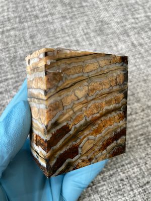 Mammoth tooth block stabilized for knifehandl and handmade
#mammoth #mammothscales #mammothblock #knifehandlematerial #knifemakingcommunity #knifehandles #knifemakingsupplies #knifescales 