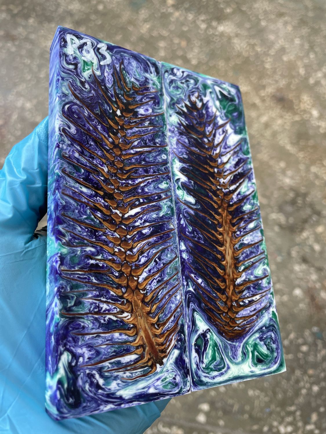 Pinecone in resin scales for knifehandl or handmade
#pinecone #pine #cone #spruce #knifehandl #knifehand