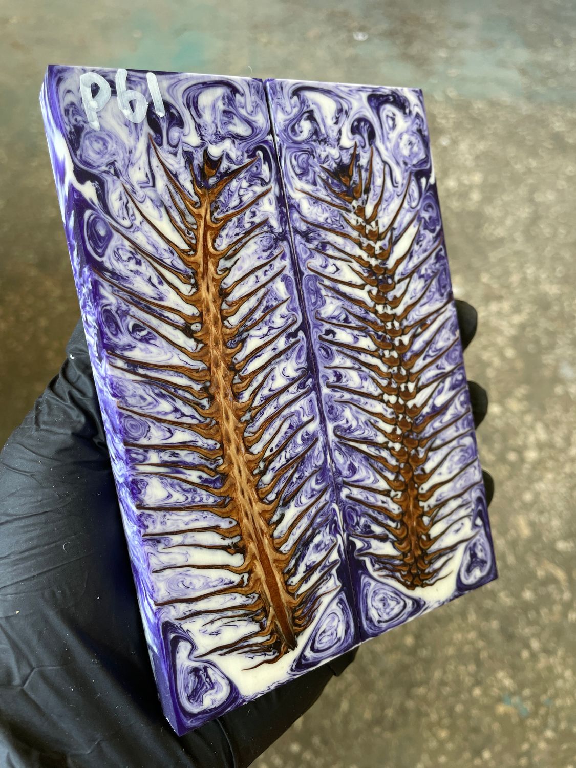 Pinecone in resin stabilized pair scales pine cone sprice for knifehand P61
