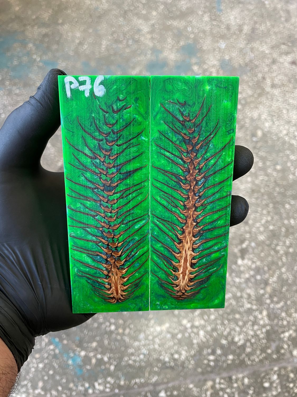Pinecone resin pair scales for knife P76