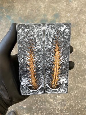 Pinecone resin pair scales for knife P90