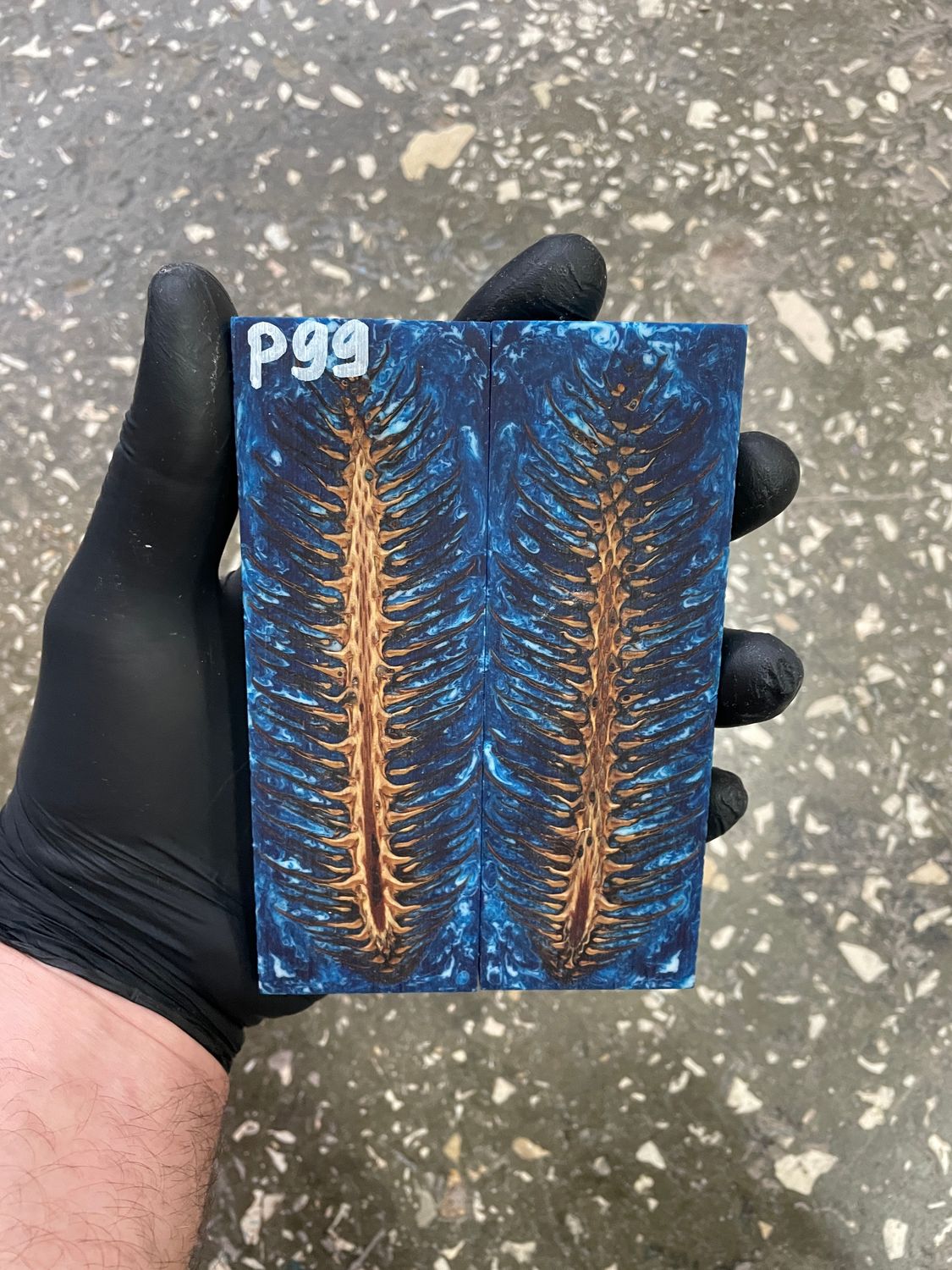 Pinecone in resin knife scales 5.19-1.73-0.43inch P99