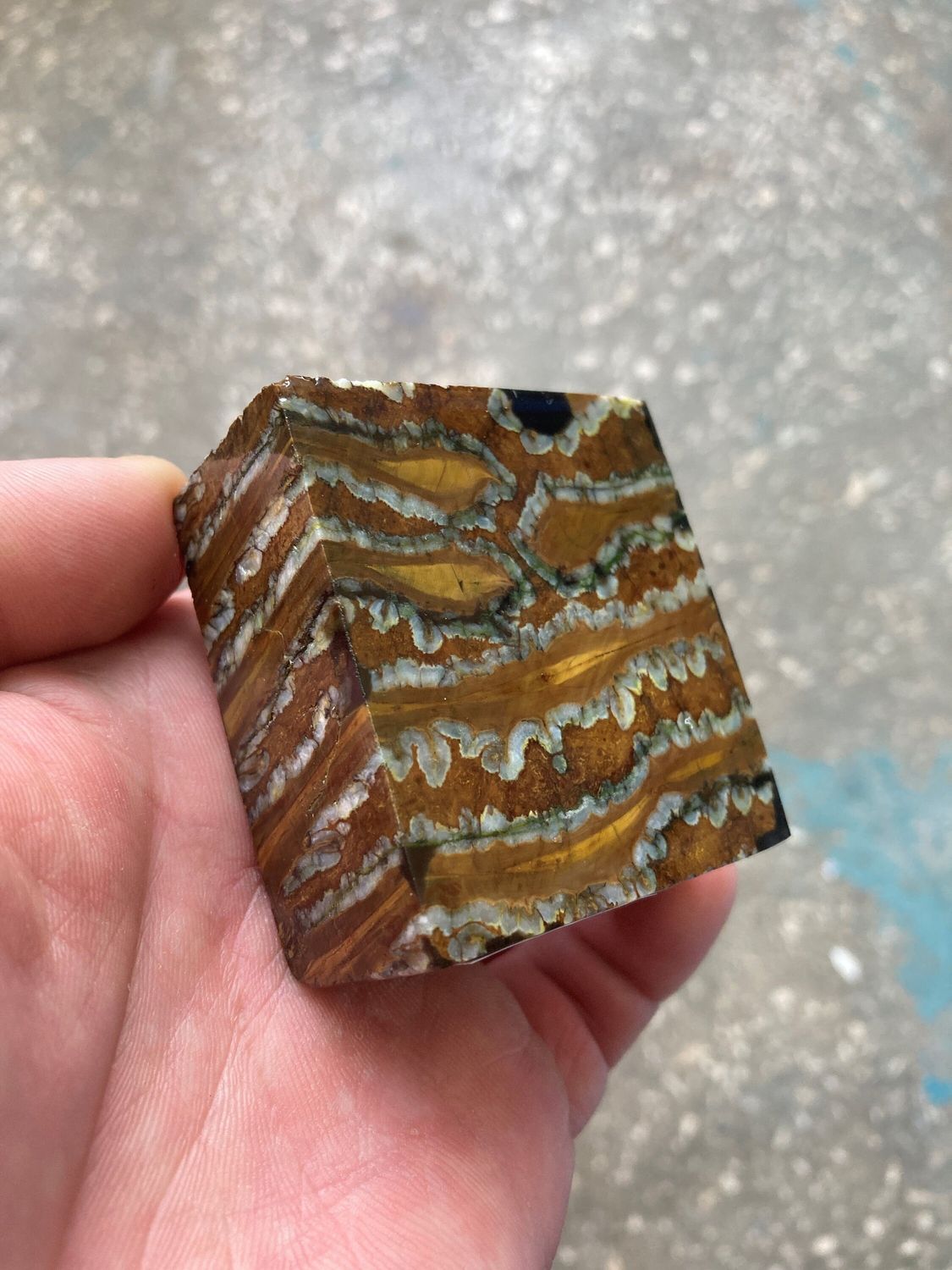 mammoth tooth stabilized spacer block for knife handle T381