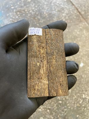 mammoth bark scales pair for knife handle MBT99