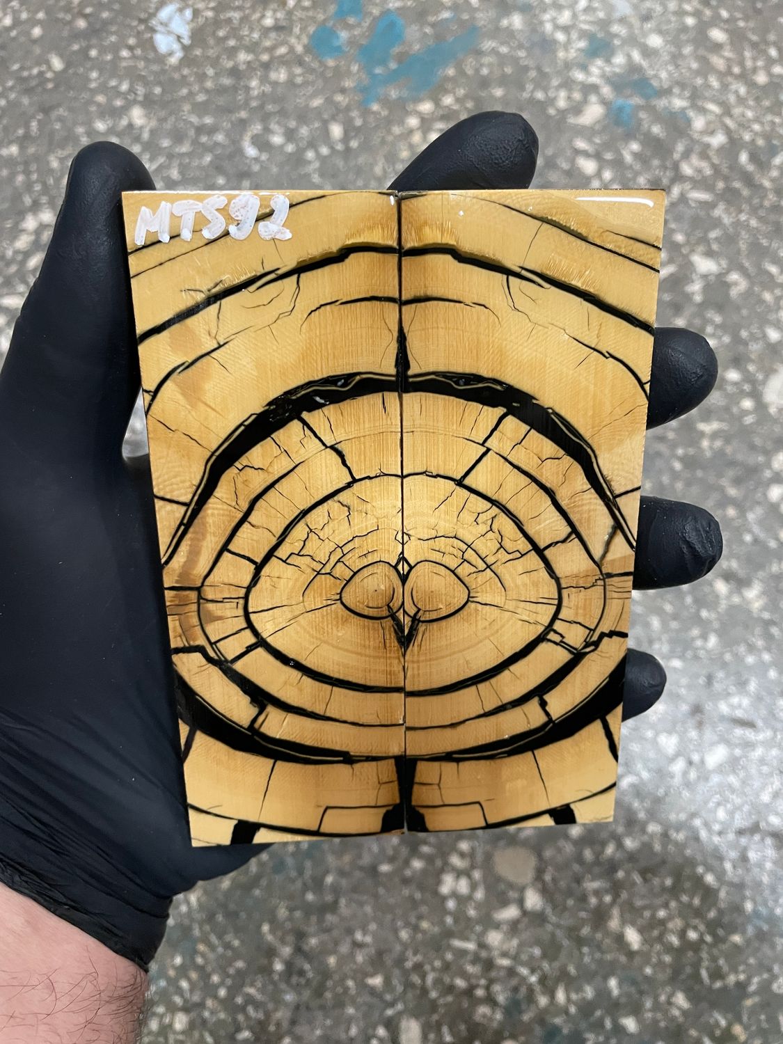 Mammoth tusk scales for knifehandle 5.19-1.85-0.43 inch MTS92