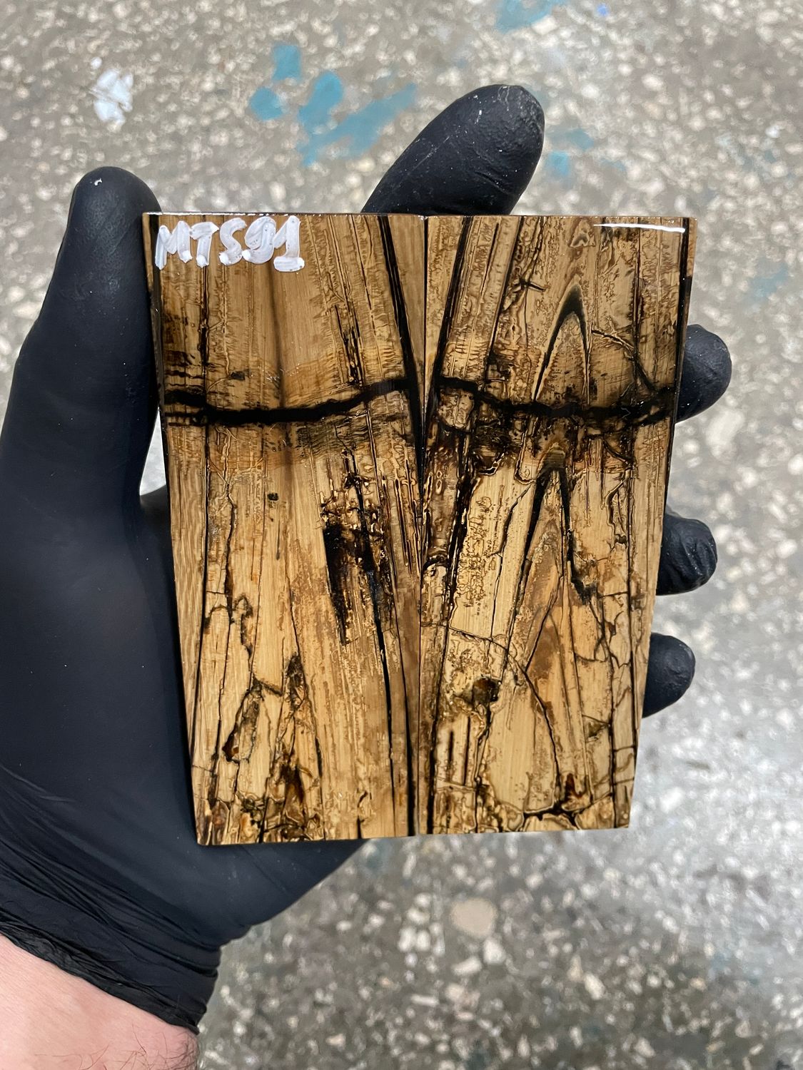 Mammoth tusk scales for knifehandle 4.76-1.77-0.39 inch MTS91