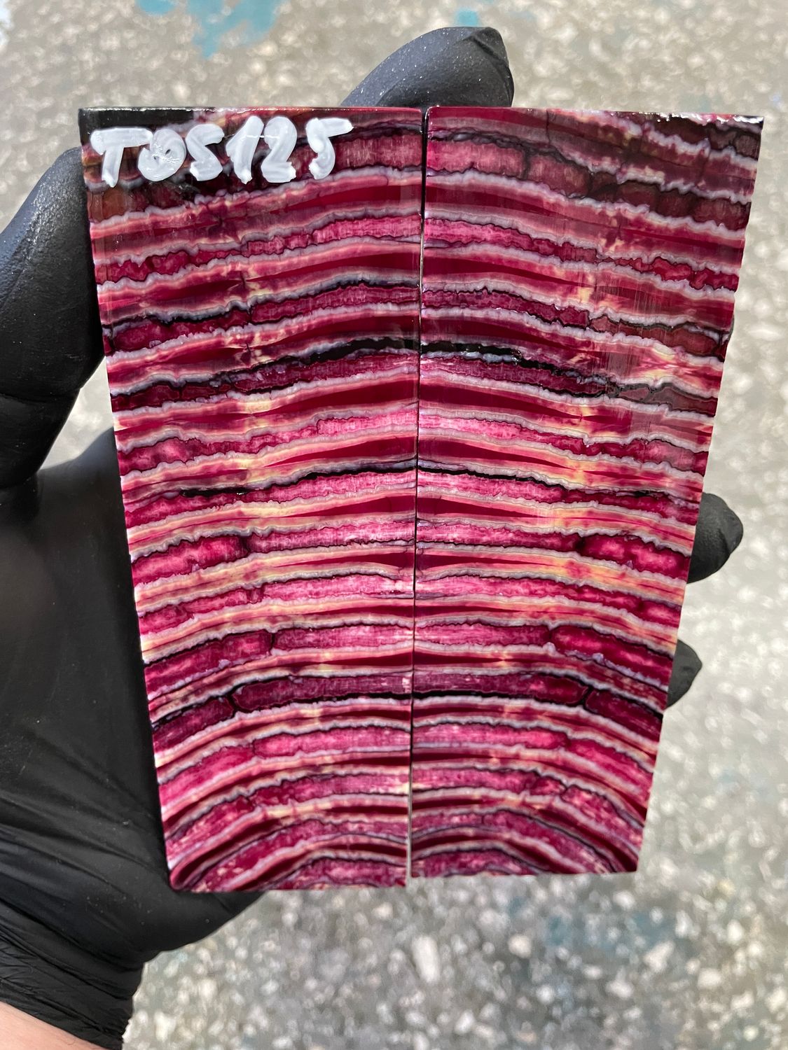 Mammoth tooth scales pair stabilized for knifehandl 5.23-1.77-0.43 inch TOS125