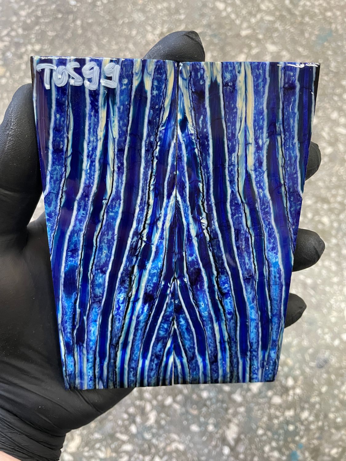 Mammoth tooth scales pair stabilized for knifehandl 5.23-1.77-0.39 inch TOS99