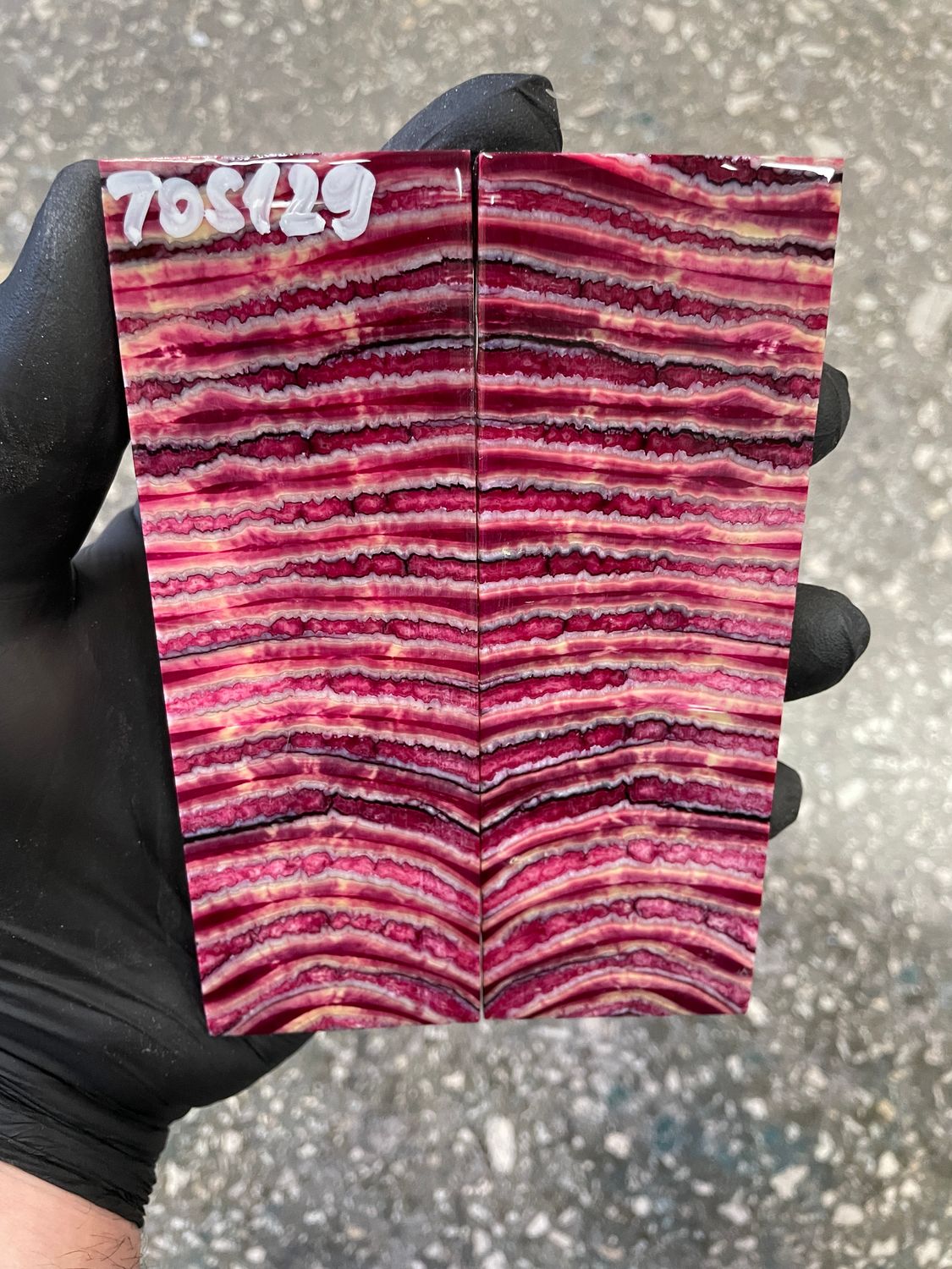 Mammoth tooth scales pair stabilized for knifehandl 5.19-1.73-0.39 inch TOS129