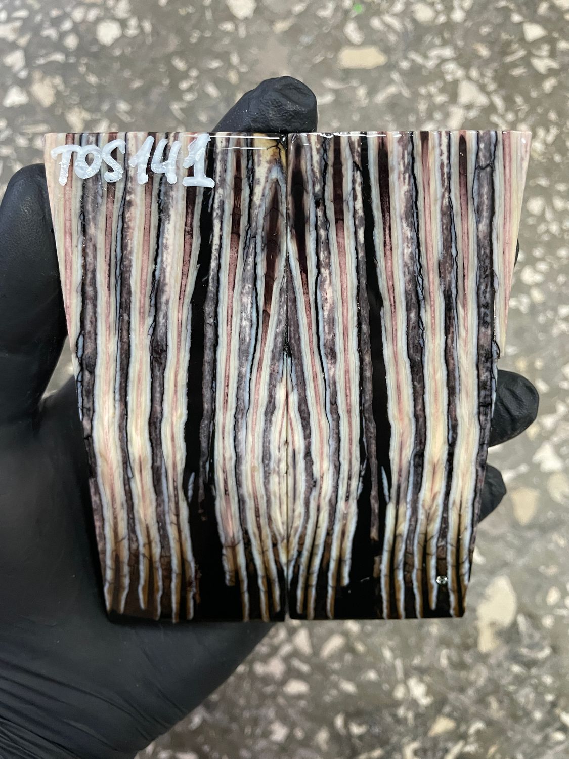 Mammoth tooth scales pair stabilized for knifehandl 4.64-1.81-0.39 inch TOS141