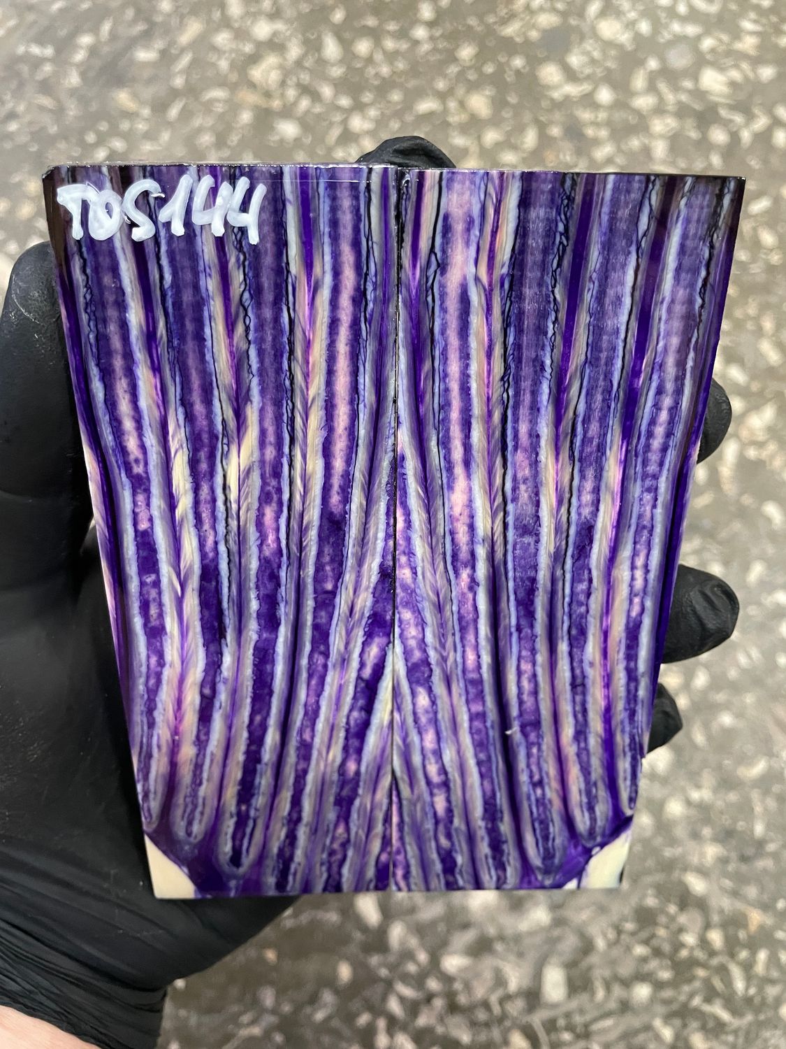 Mammoth tooth scales pair stabilized for knifehandl 5.31-1.88-0.43 inch TOS144