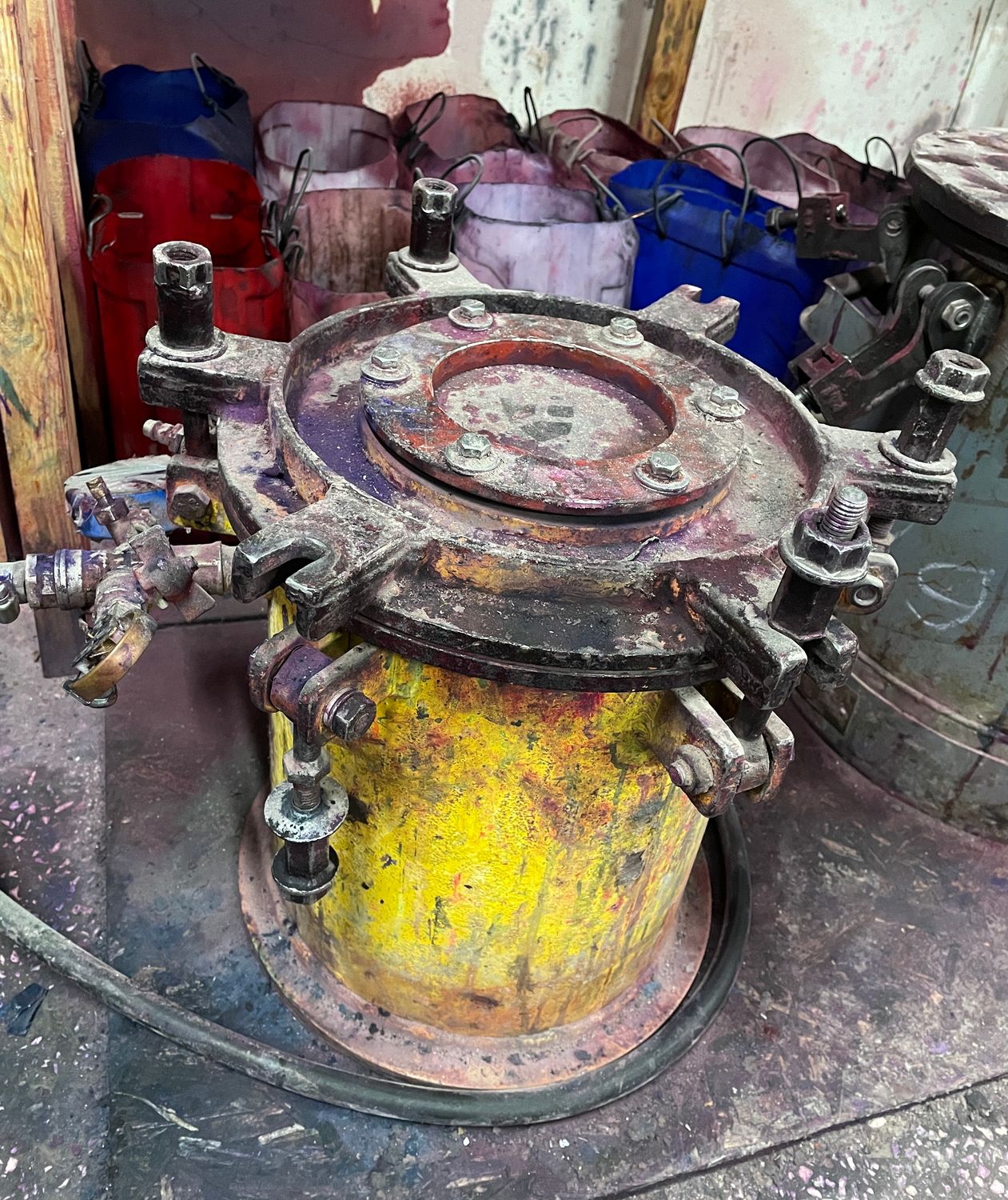 Vacuum chamber for stabilizing knife handle materials including wood, bone, and fossil tusk