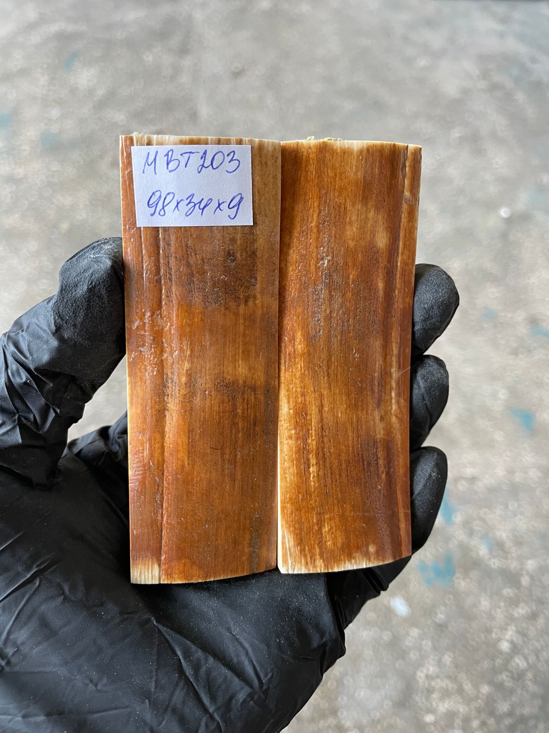 mammoth bark scales pair for knife handle MBT203