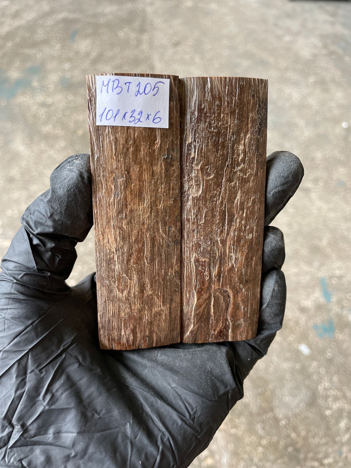 mammoth bark scales pair for knife handle MBT205