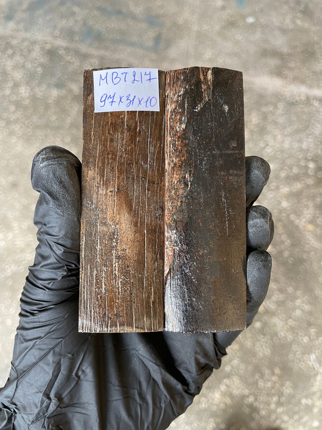 mammoth bark scales pair for knife handle MBT217