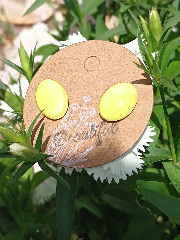 Sunflower Fields Oval Stud in Sunshine Yellow