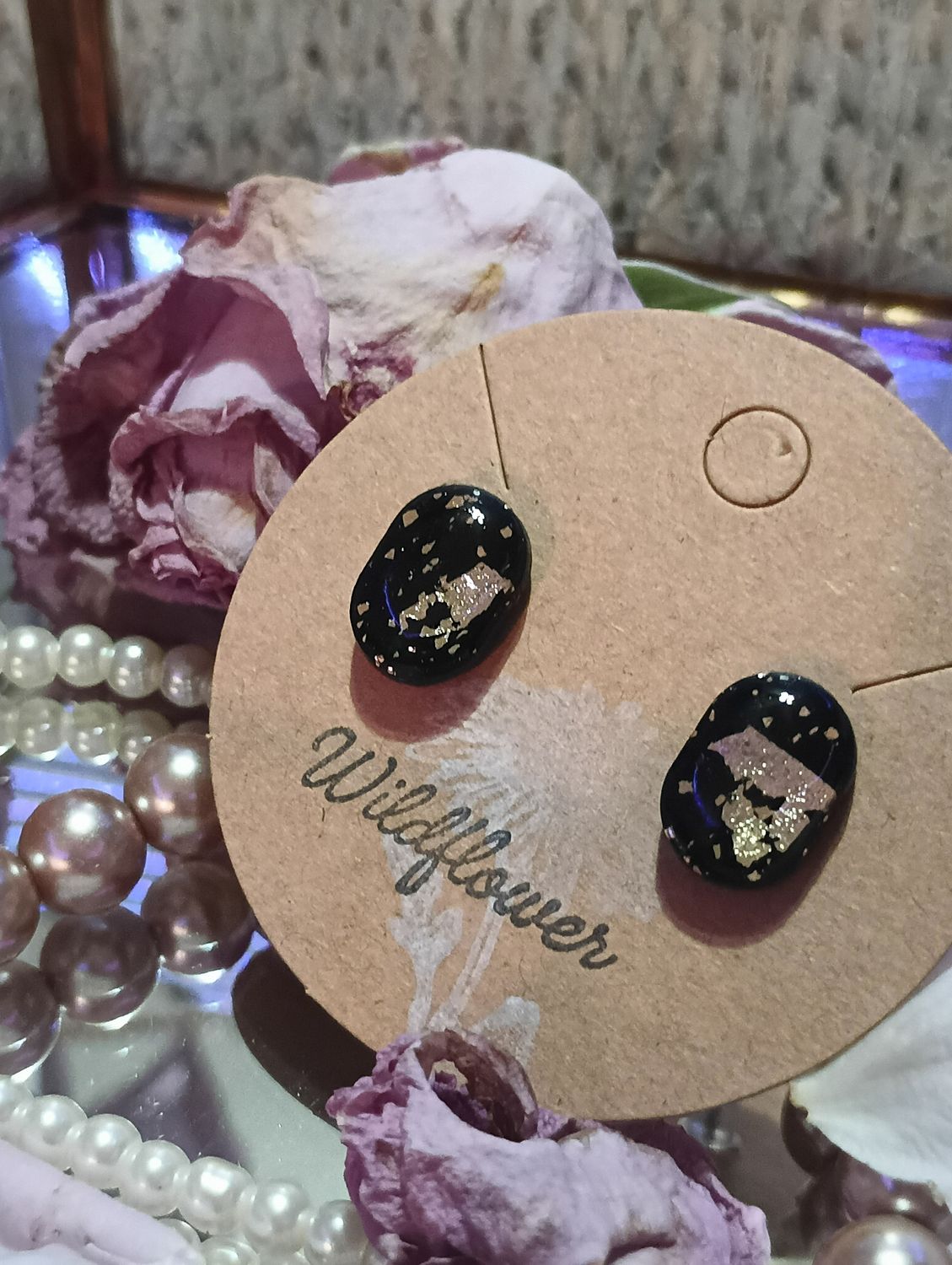 Black Tie Pill Studs