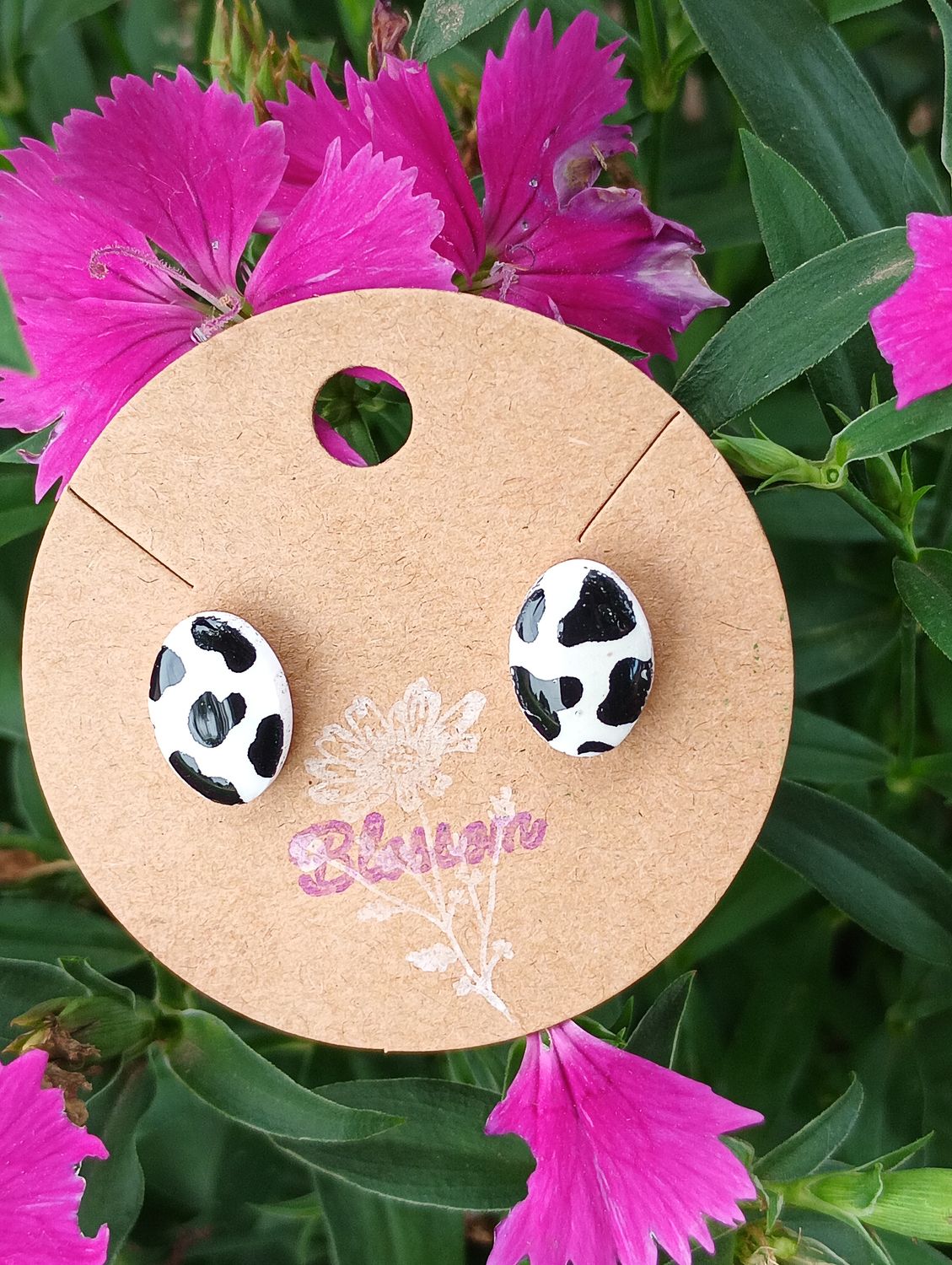 Oval Studs in Cowgirl