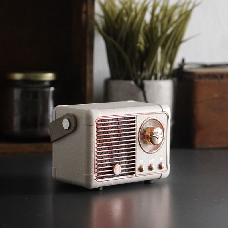 Radio Beige