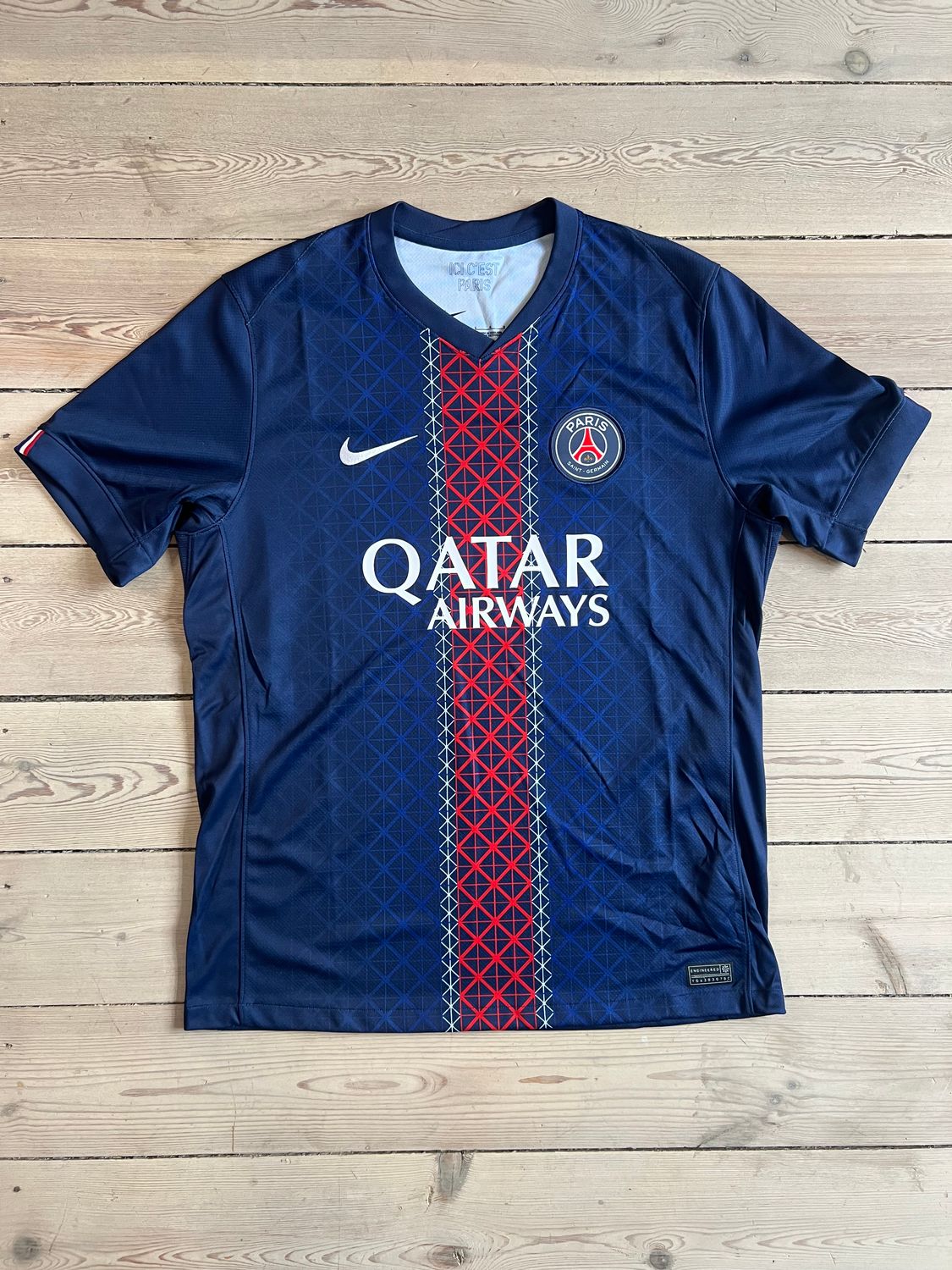 ​PSG hjemmebane 2025/26 Large
