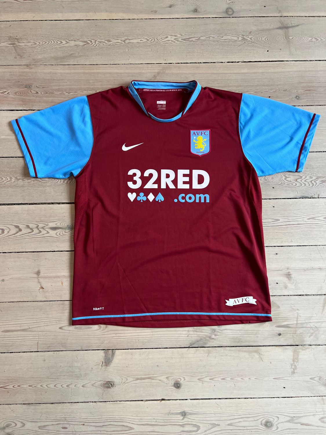 Ashley Young ​Aston villa hjemmebane 2007/08 Large
