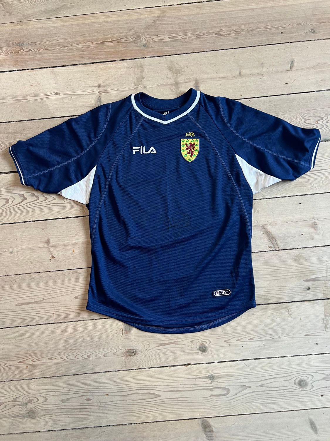 ​Scotland hjemmebane 2000/02 XS