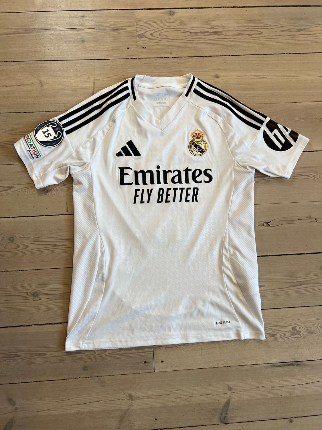 Kylian Mbappé ​Real Madrid hjemmebane 2024/25 Medium