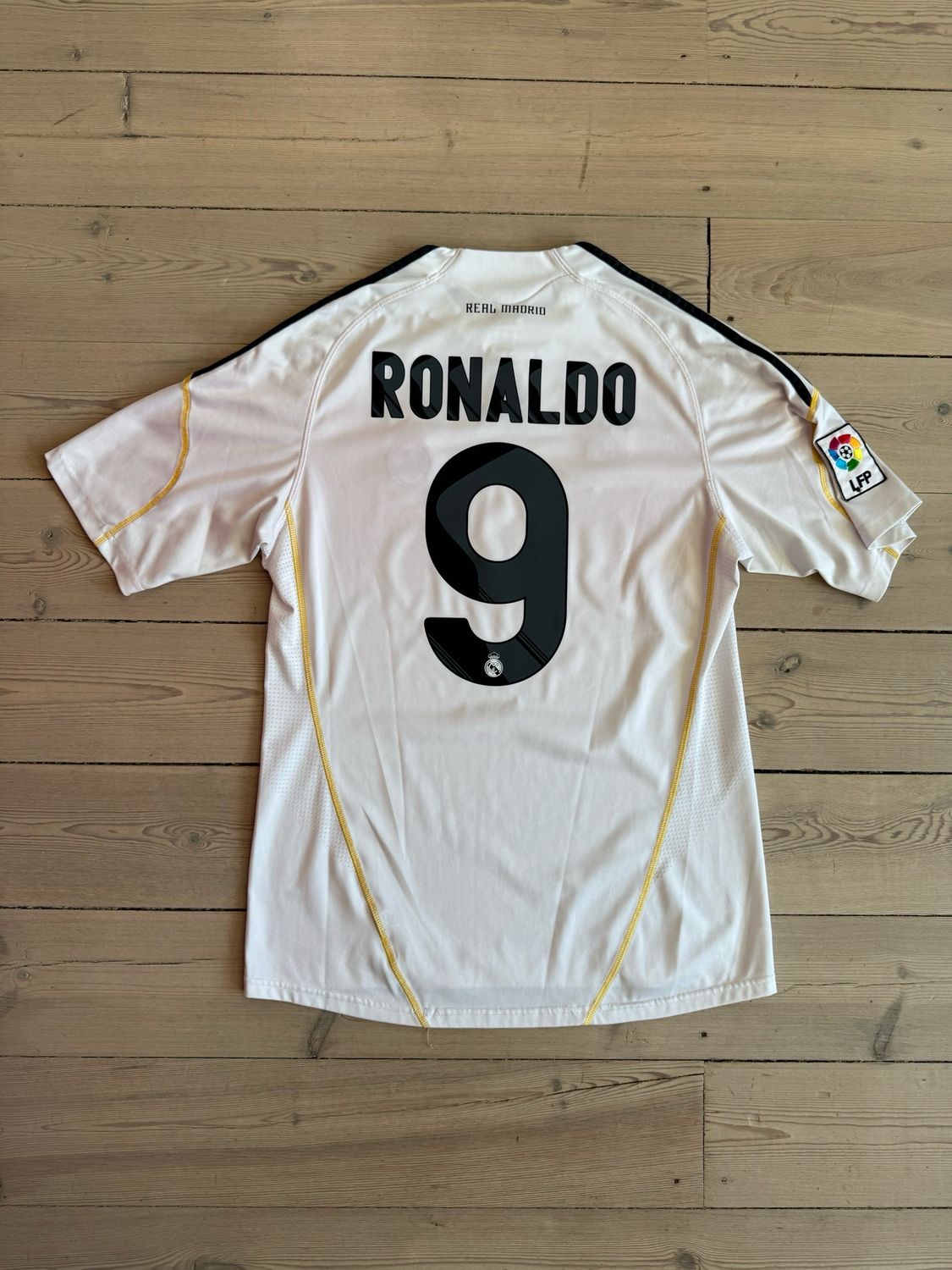 Cristiano Ronaldo ​Real Madrid hjemmebane 2009/10 Medium