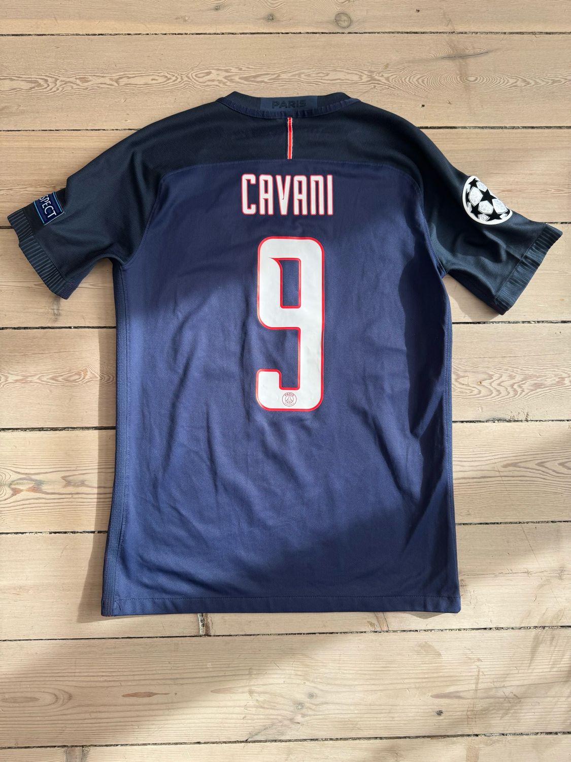 ​Edison Cavani PSG hjemmebane 2016/17 Medium