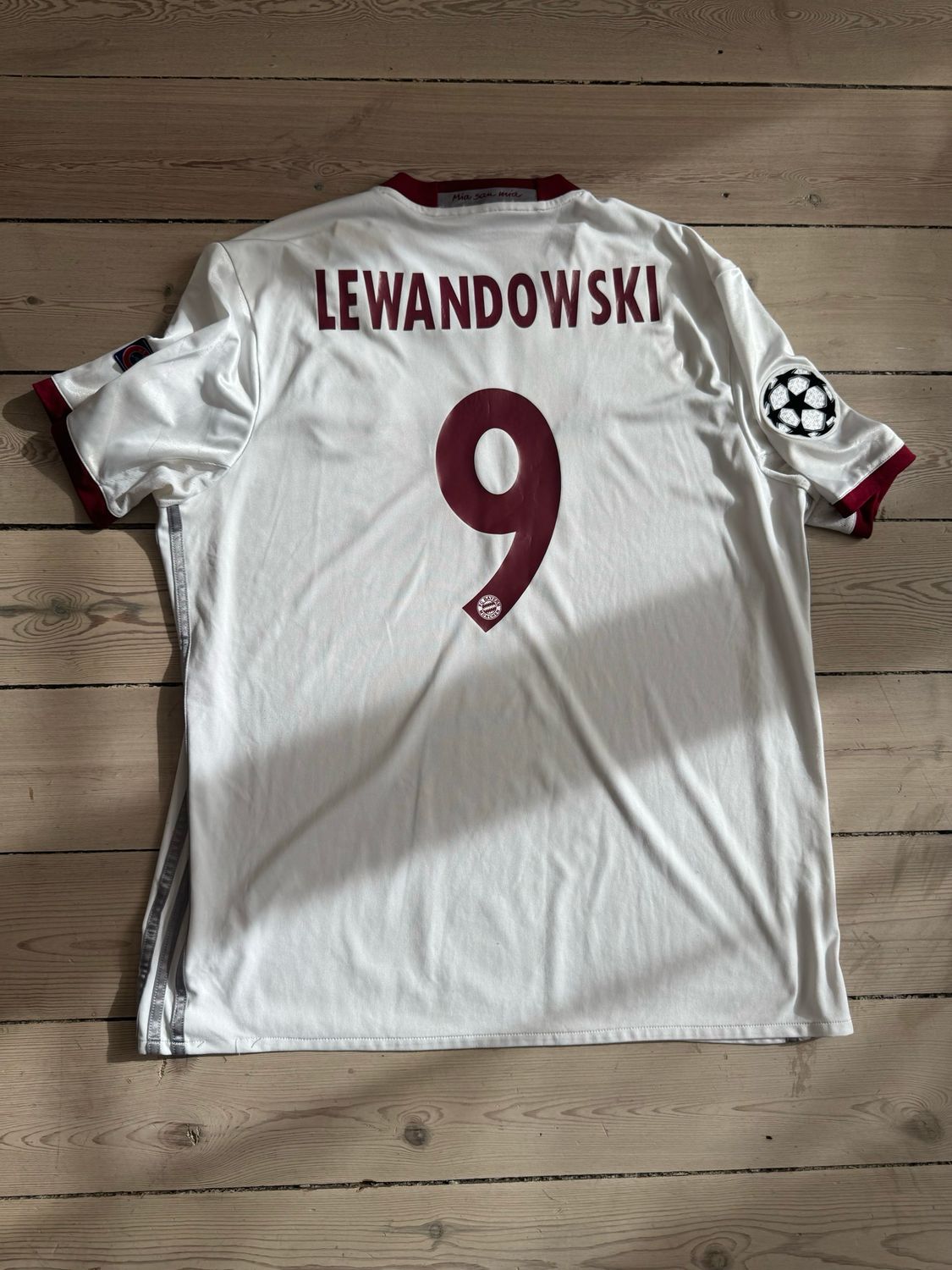 ​Robert Lewandowski Bayern München udebane 2016/17 XL