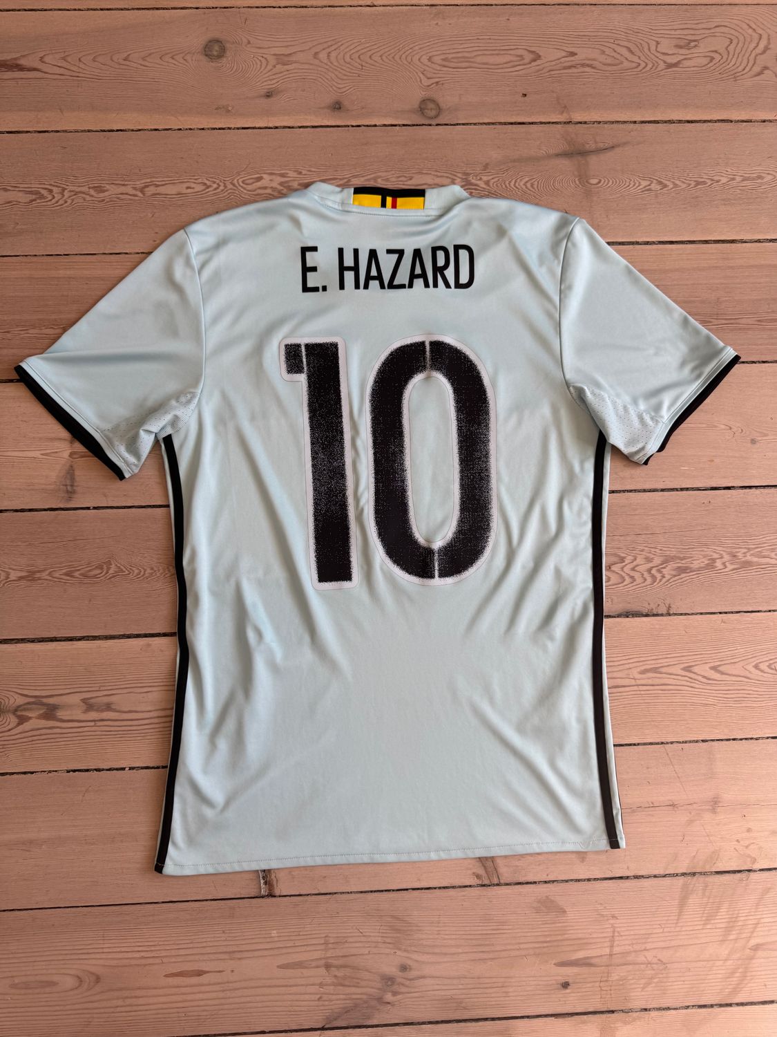 ​Eden Hazard - Belgium udebane 2016/17 - Medium