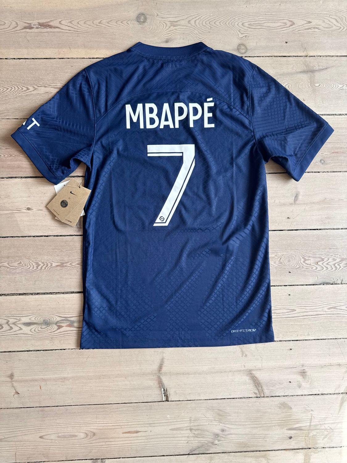 ​Kylian Mbappé - PSG hjemmebane 2022/23 - Small