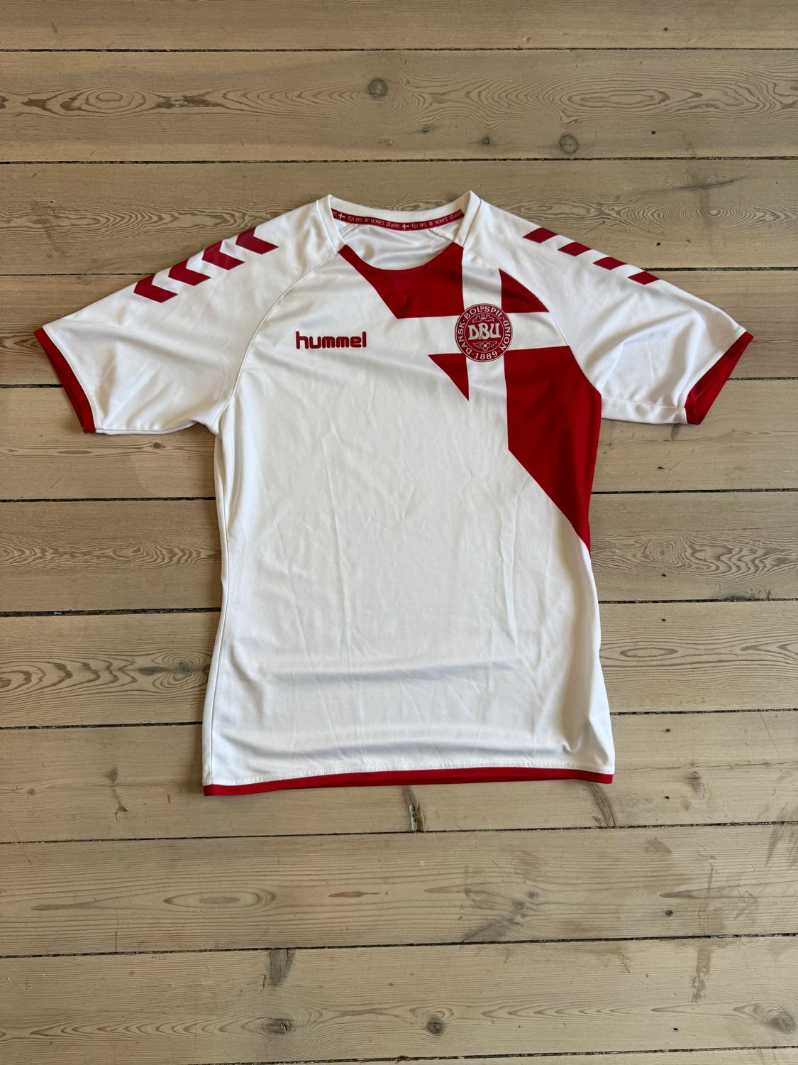 ​Danmark udebane 2016/17 - Large
