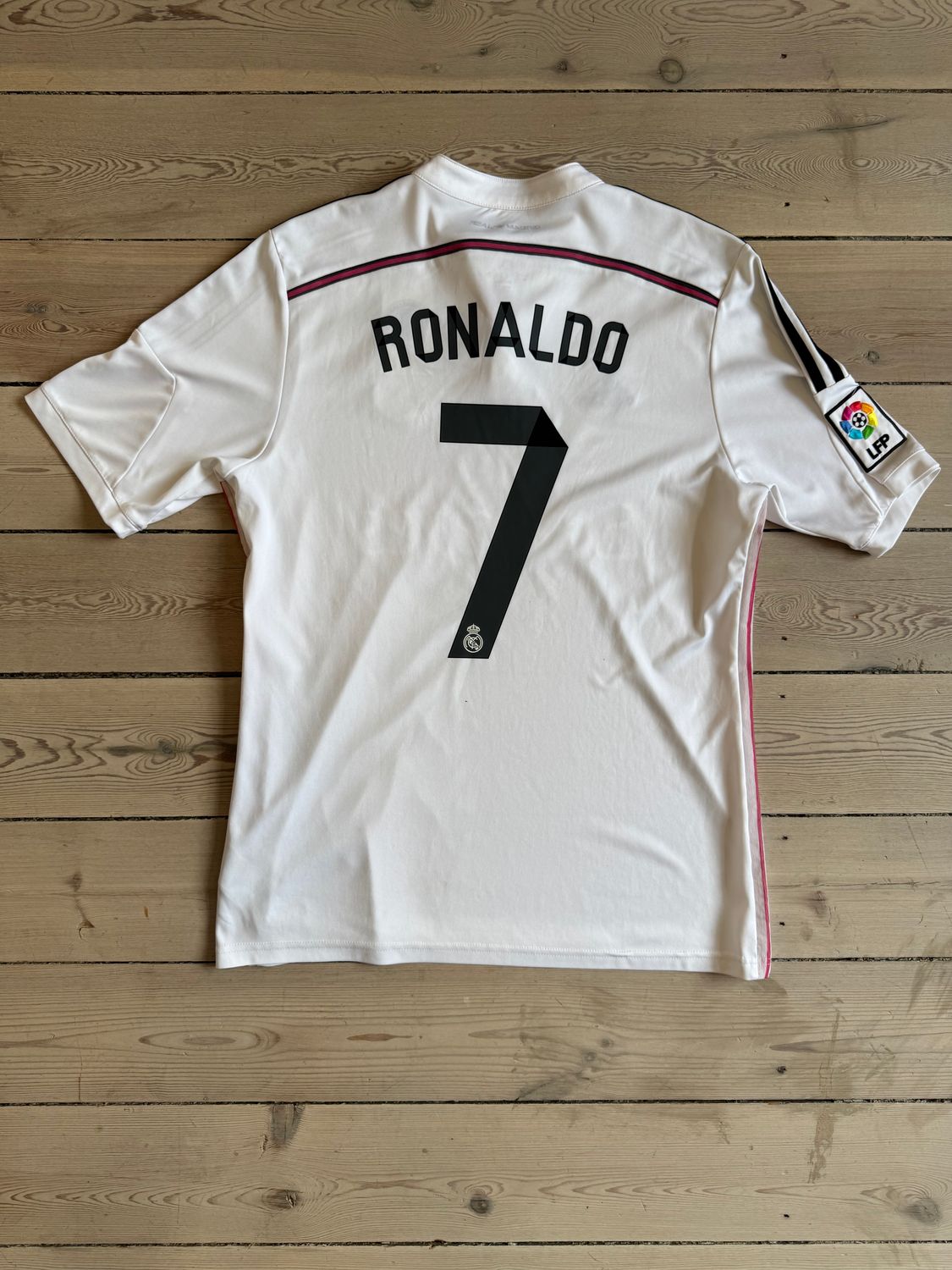 ​Cristiano Ronaldo - Real Madrid hjemmebane 2014/15 - Large