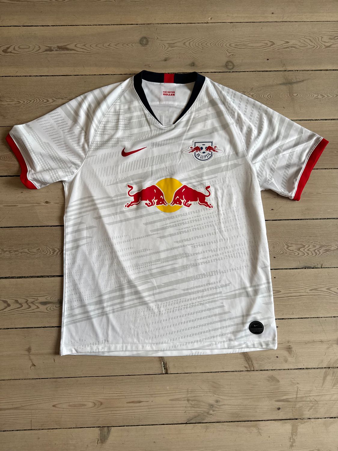 signeret Yussuf Poulsen​ -  Leipzig Hjemmebane 2019/20 - XL