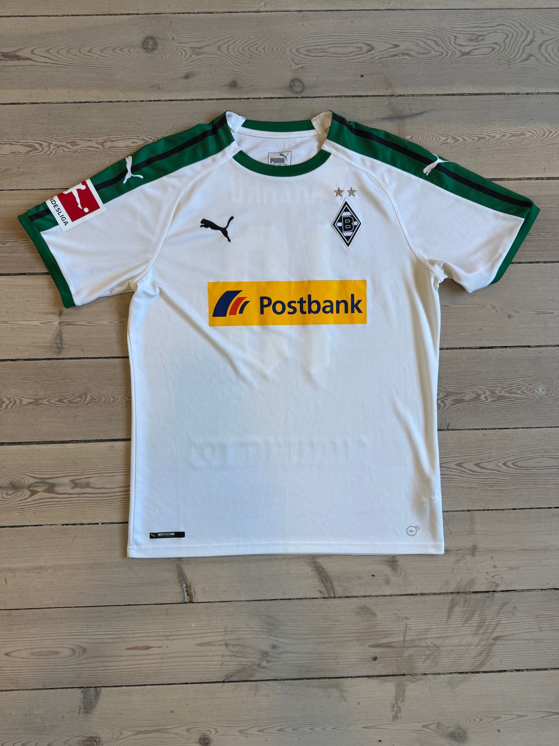 ​Thorgan Hazard - Borussia Mönchengladbach hjemmebane 2018/19 - Large