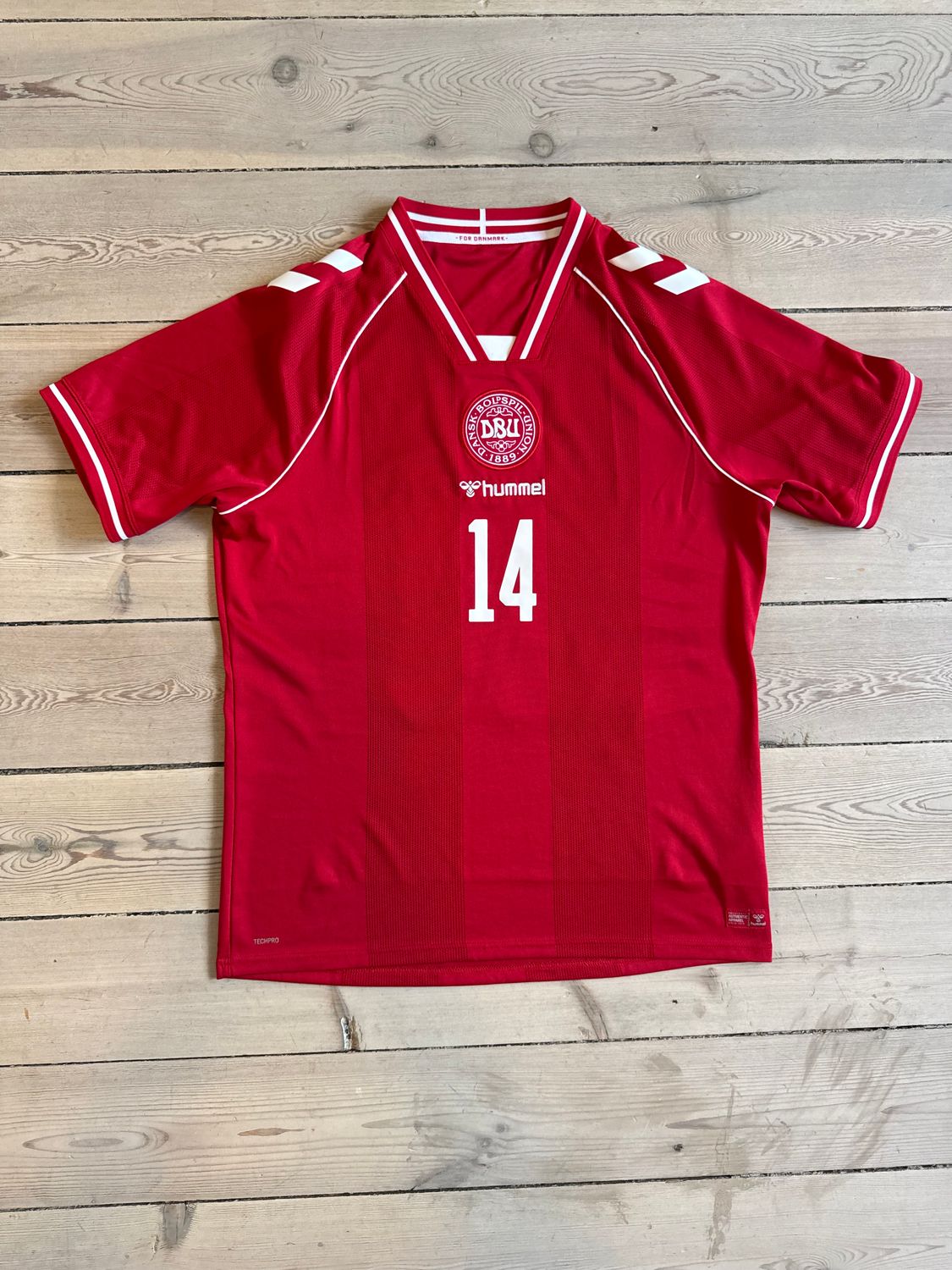 ​Mikkel Damsgaard - Danmark hjemmebane 2026/27 - Large